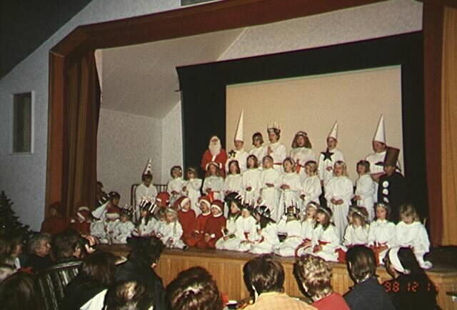 Pictures/90717_03.jpg (40479 bytes)