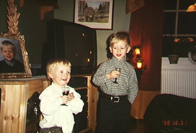 Pictures/90717_22.jpg (33363 bytes)